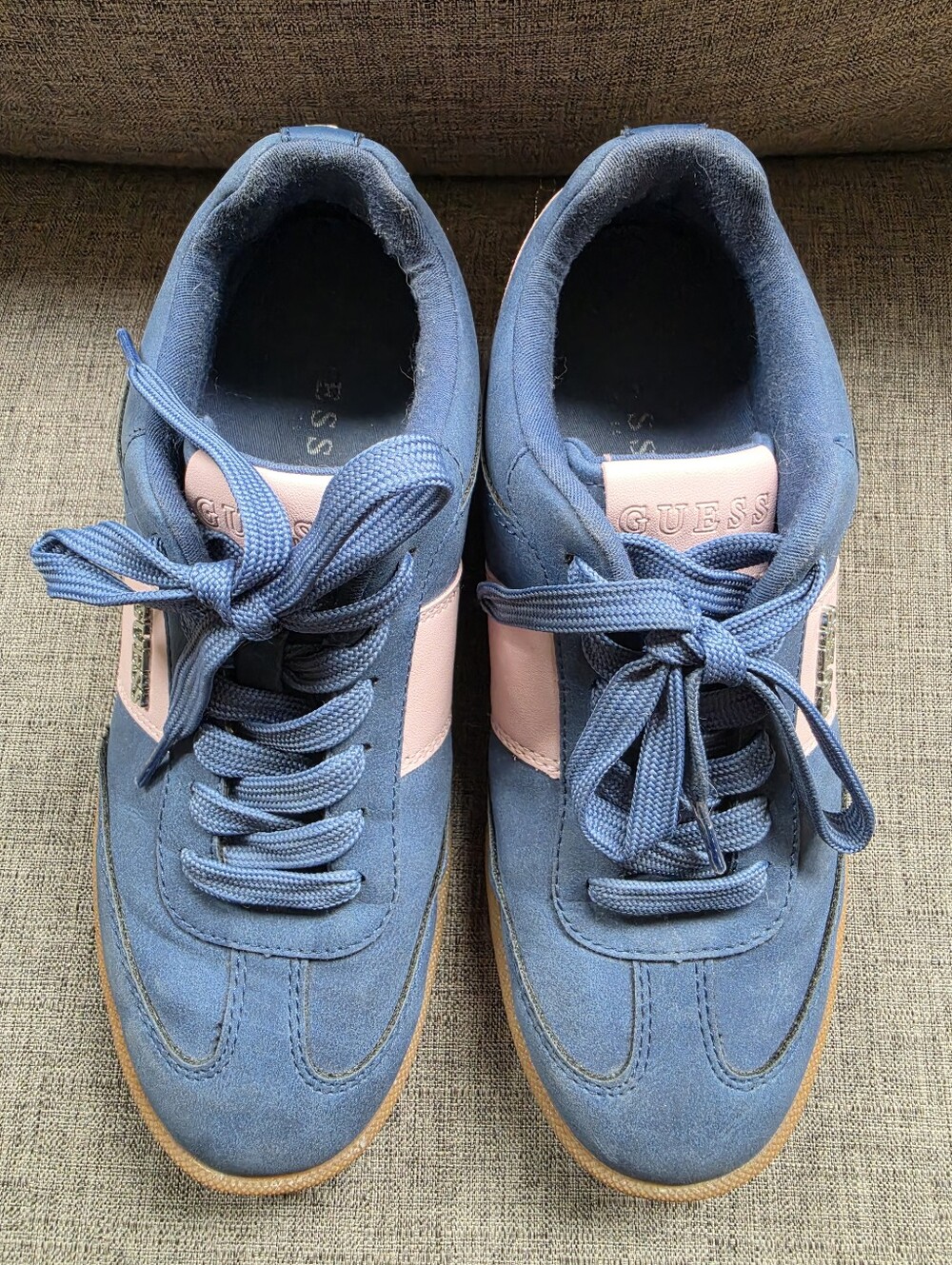 GUESS Pelara Sneaker Dark Blue / Pink Colorway Colorblock Gum Sole 7 (Snug)
